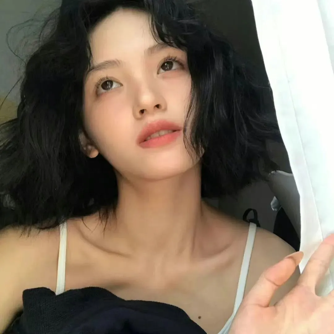 精品无码人妻一区二区三区揭秘高颜值女神专区，探索心动瞬间不容错过